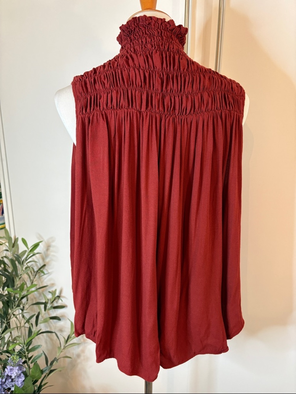Frame Denim Smocked High-Neck Sleeveless Top - Burnt Henna | L - Picture 5 of 5